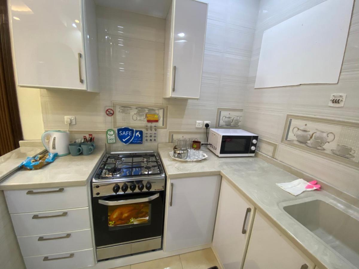 Al Diyafah Apts Medina Esterno foto