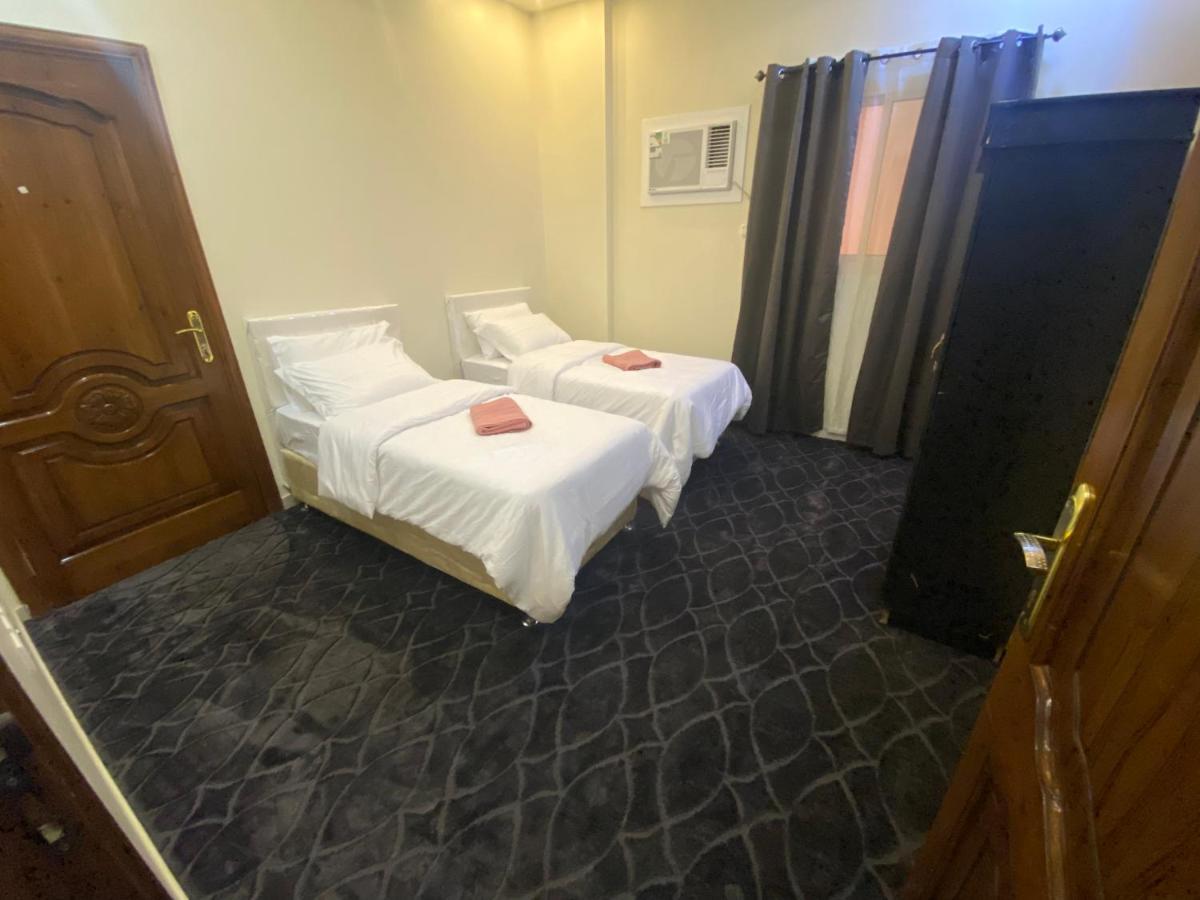 Al Diyafah Apts Medina Esterno foto