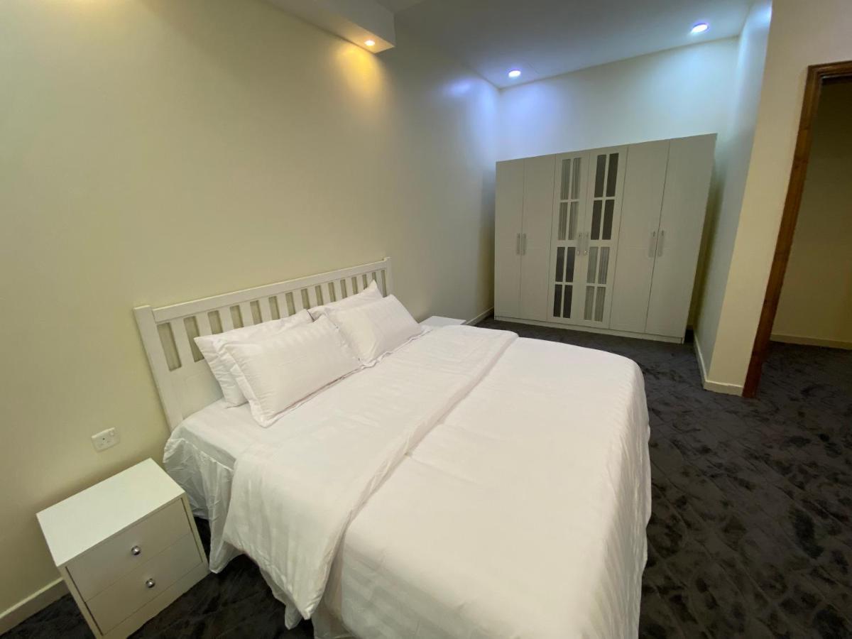 Al Diyafah Apts Medina Esterno foto