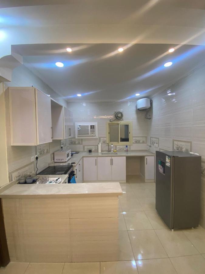 Al Diyafah Apts Medina Esterno foto